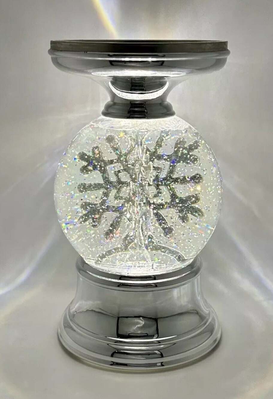 Bath & Body Works 3 Wick Candle Holder Snowflake LED Music Water Globe Pedestal